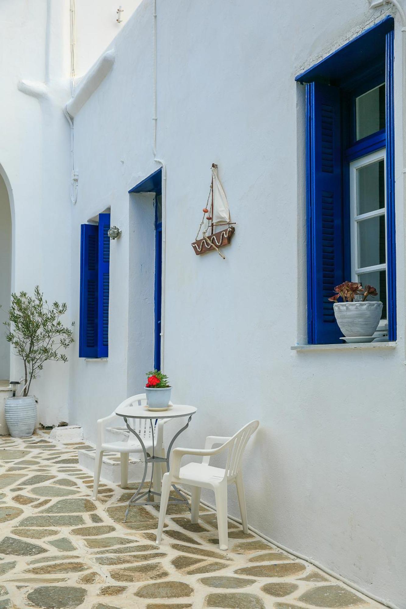 Paros Rita Studios Piso Livadi Room photo